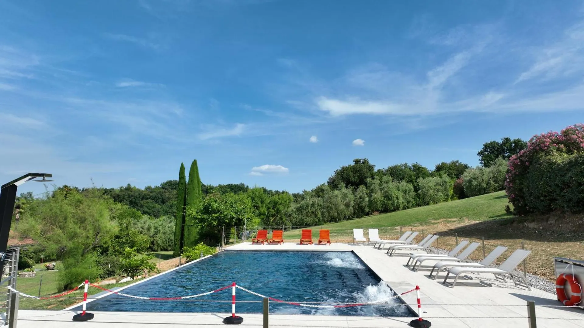 Garda Hill Agriturismo 소리아노델라고 0*,  이탈리아