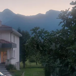  Apartment Mountain View House